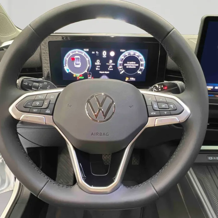 Habitacle d'une Volkswagen du parc BYmyCAR
